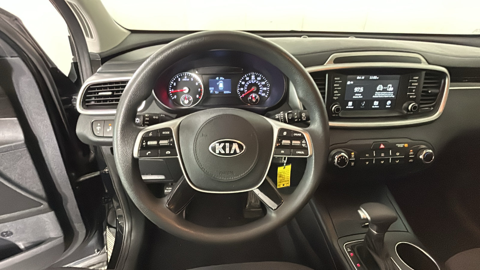 Used 2020 Kia Sorento LX AWD/4WD image 17