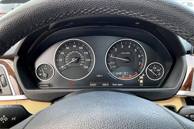 Used 2016 BMW 320i xDrive Sedan image 22