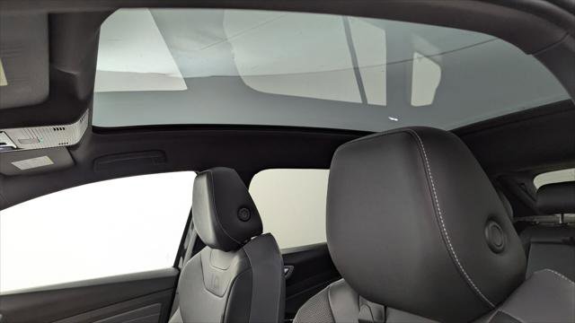 Used 2023 Volkswagen ID.4 Pro image 29