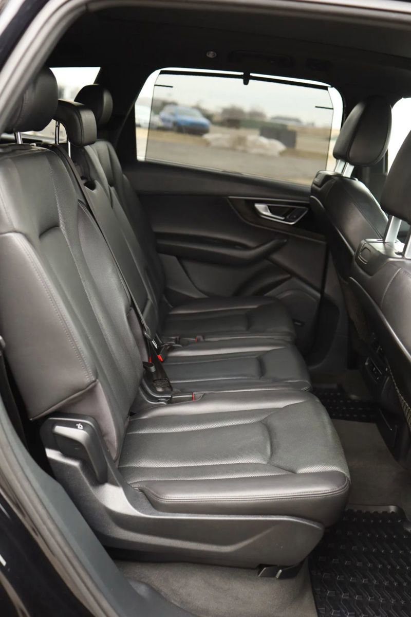 Used 2017 Audi Q7 3.0T Premium Plus w/ Premium Plus Package image 47