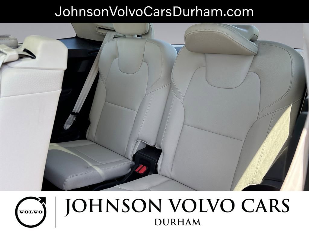 Used 2023 Volvo XC90 B6 Plus AWD/4WD image 24