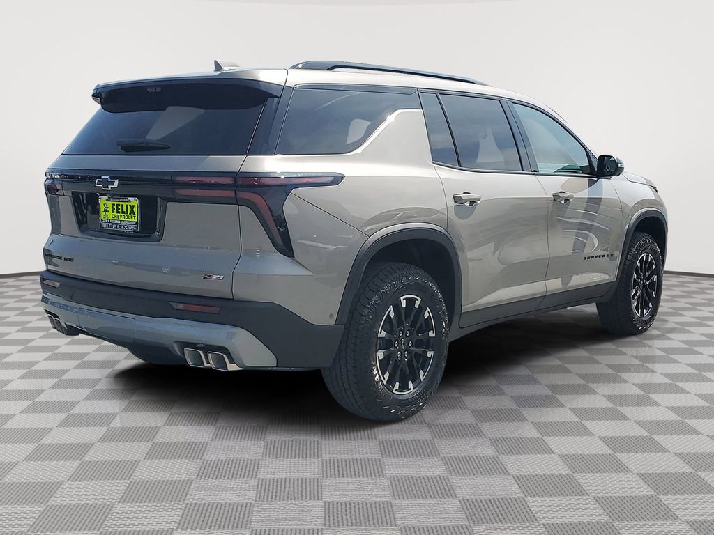 New 2026 Chevrolet Traverse Z71 w/ Enhanced Driving Package AWD/4WD image 3