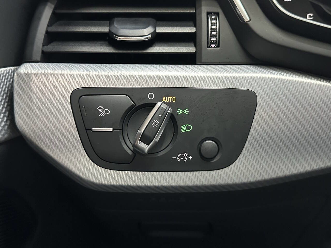 Used 2018 Audi A5 2.0T Premium Plus w/ Premium Plus image 25