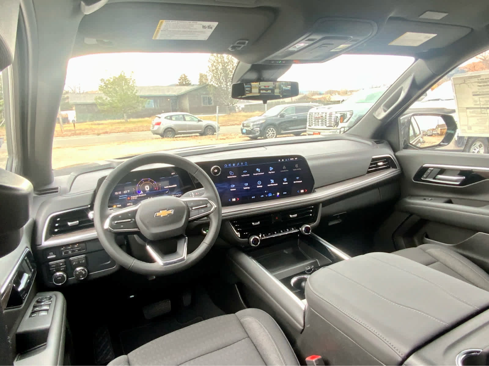 New 2026 Chevrolet Suburban LS image 32