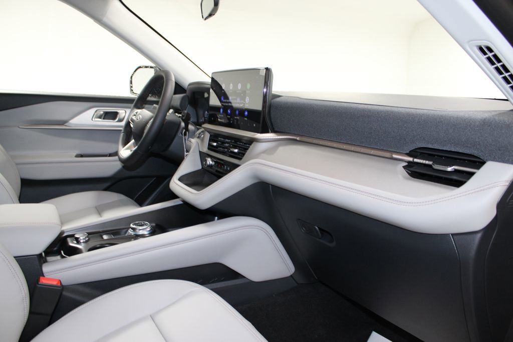 New 2026 Ford Explorer Active AWD/4WD image 30