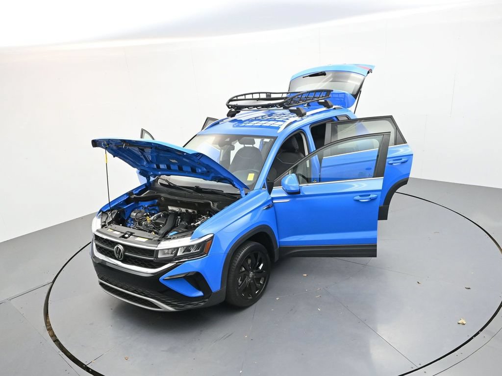 Used 2023 Volkswagen Taos SE w/ Black Wheel Package FWD image 25