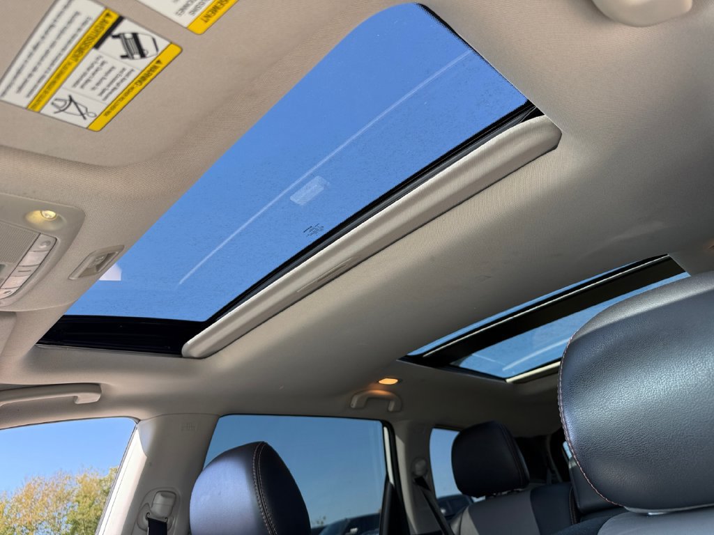 Used 2019 Nissan Pathfinder SL AWD/4WD image 51