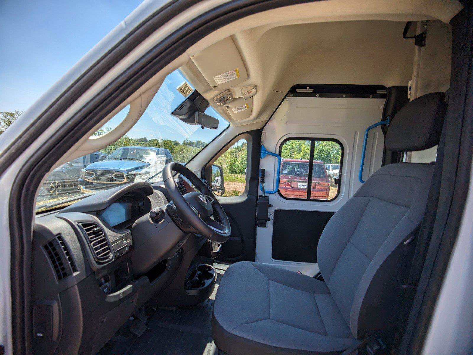 New 2024 RAM ProMaster 3500 w/ Delivery Van Package image 12