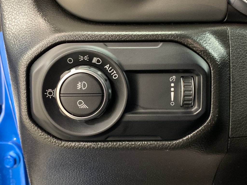 Used 2023 Jeep Gladiator Sport AWD/4WD image 23
