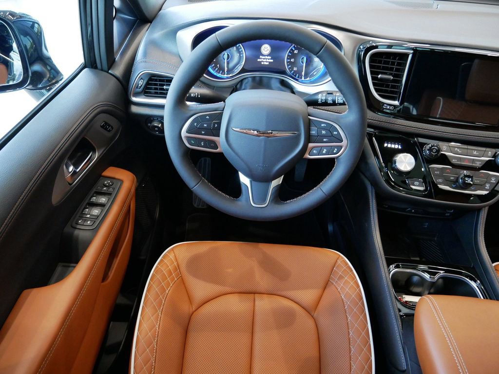 New 2026 Chrysler Pacifica Pinnacle image 27
