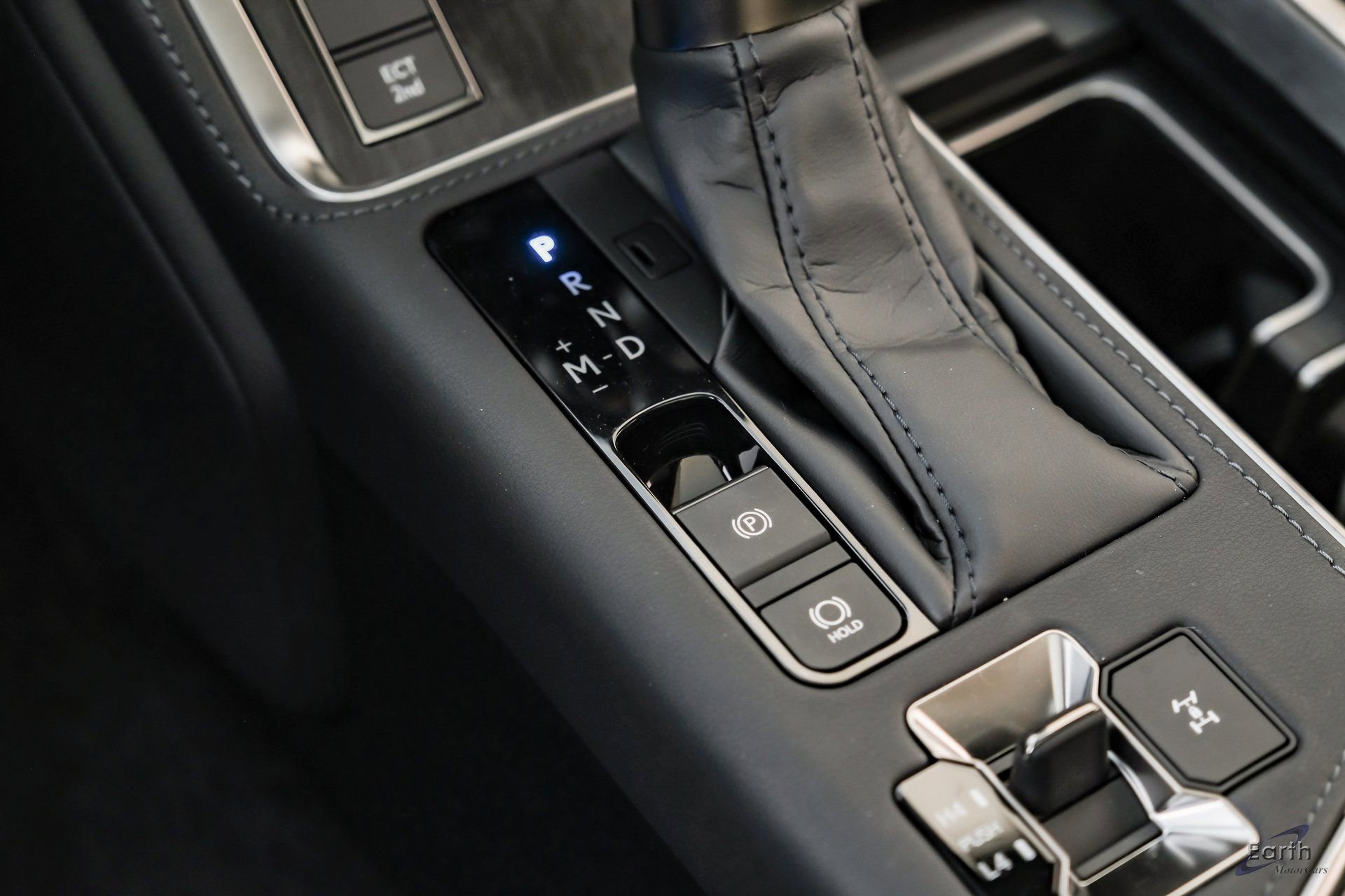 Used 2025 Lexus GX 550 550 Luxury+ HUD Vossen Wheels w/ Accessory Package (2T) image 43