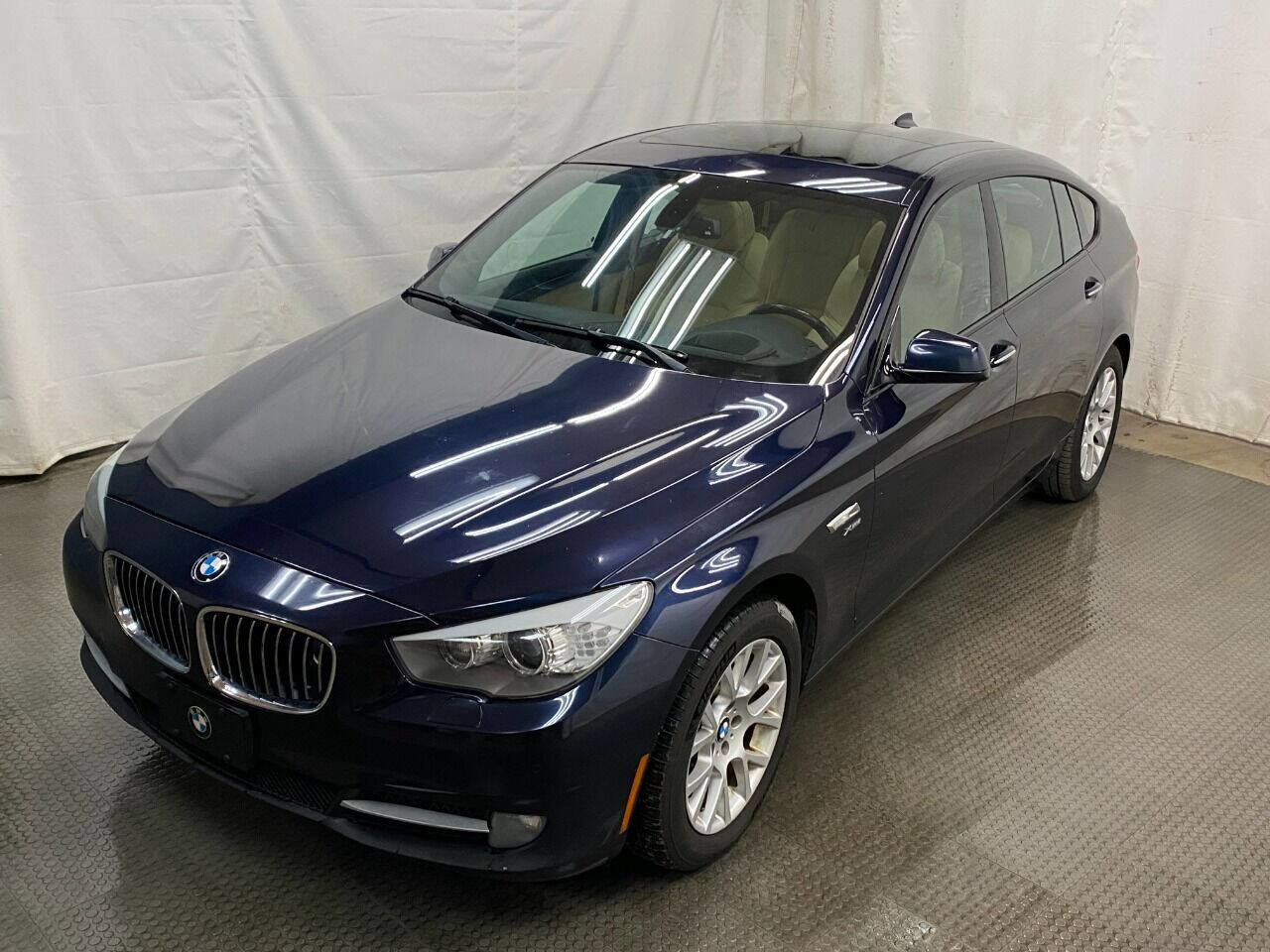 Used 2010 BMW 550i Gran Turismo xDrive image 5