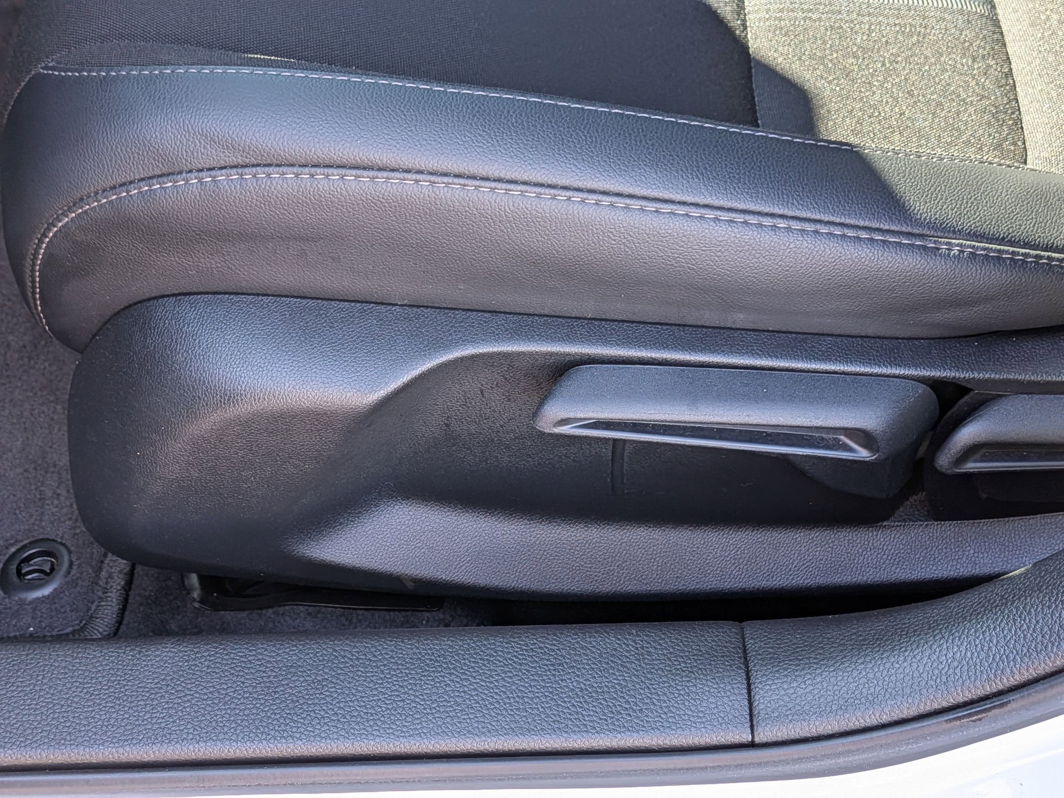 Used 2025 Honda Civic Sport image 15