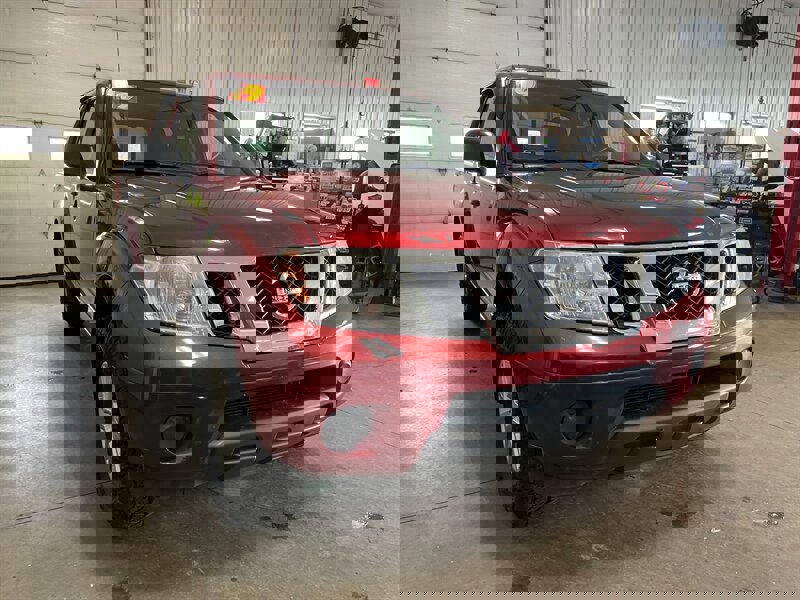 Used 2019 Nissan Frontier SV image 4