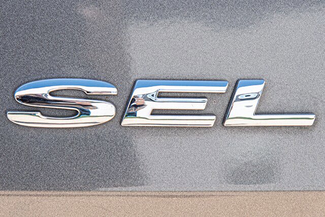 Used 2011 Ford Taurus SEL w/ 201A Rapid Spec Order Code FWD image 16