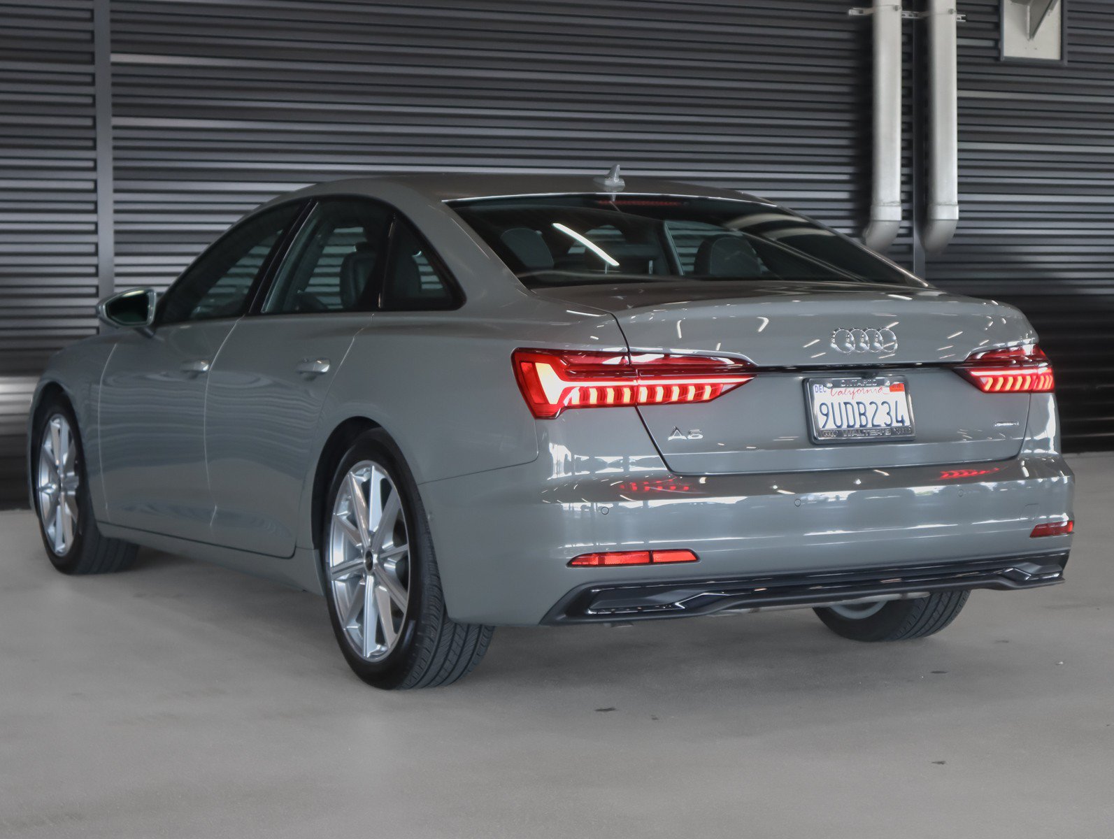Certified 2025 Audi A6 Premium Plus w/ Premium Plus Package AWD/4WD image 2