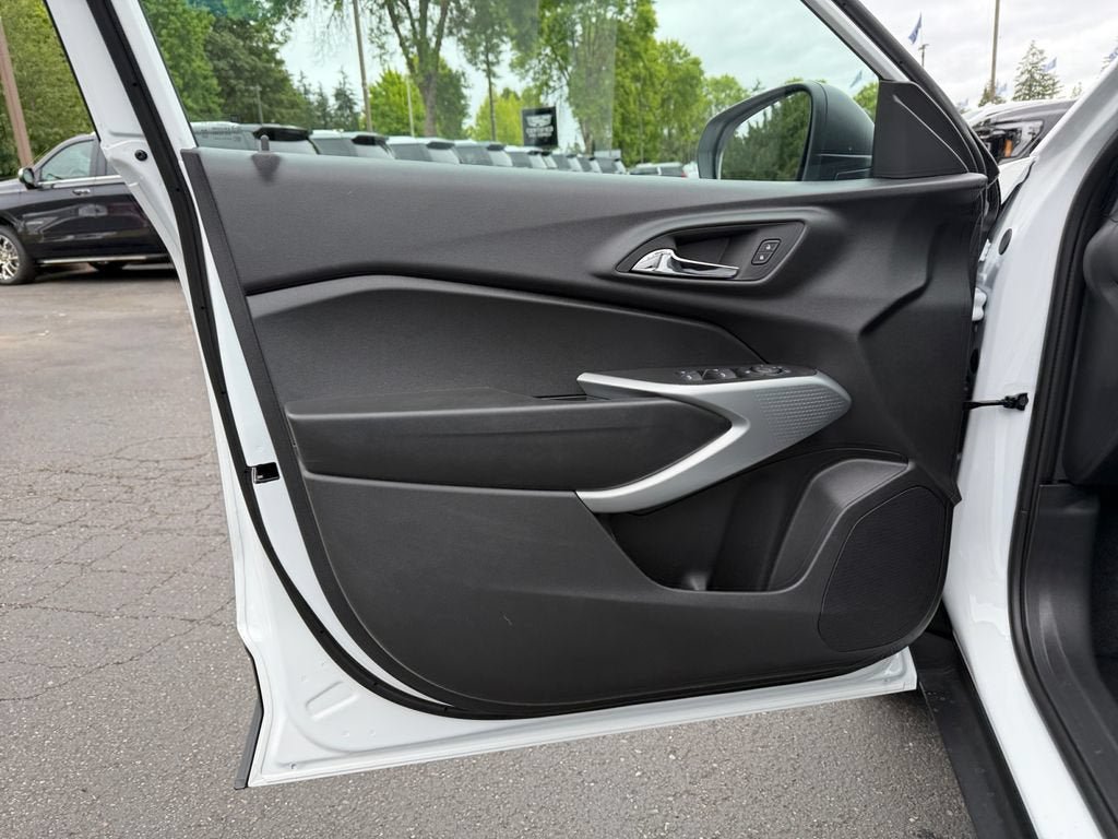 New 2026 Chevrolet Trax LS w/ Driver Confidence Package FWD image 20