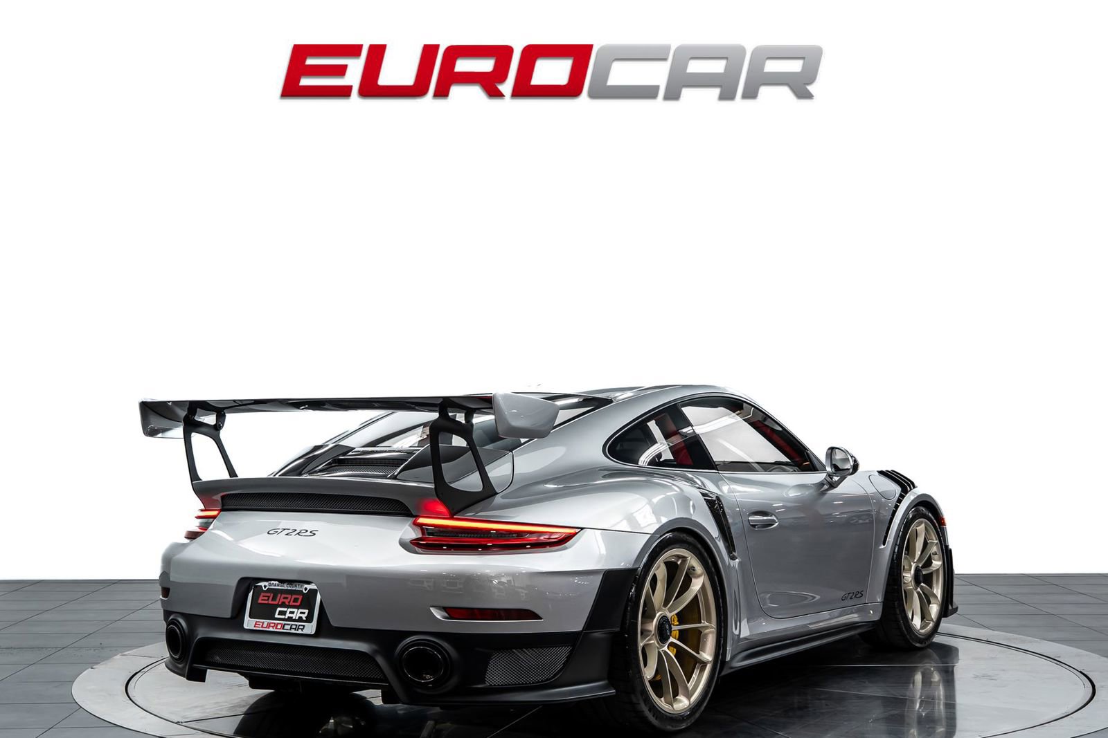 Used 2018 Porsche 911 GT2 RS image 5