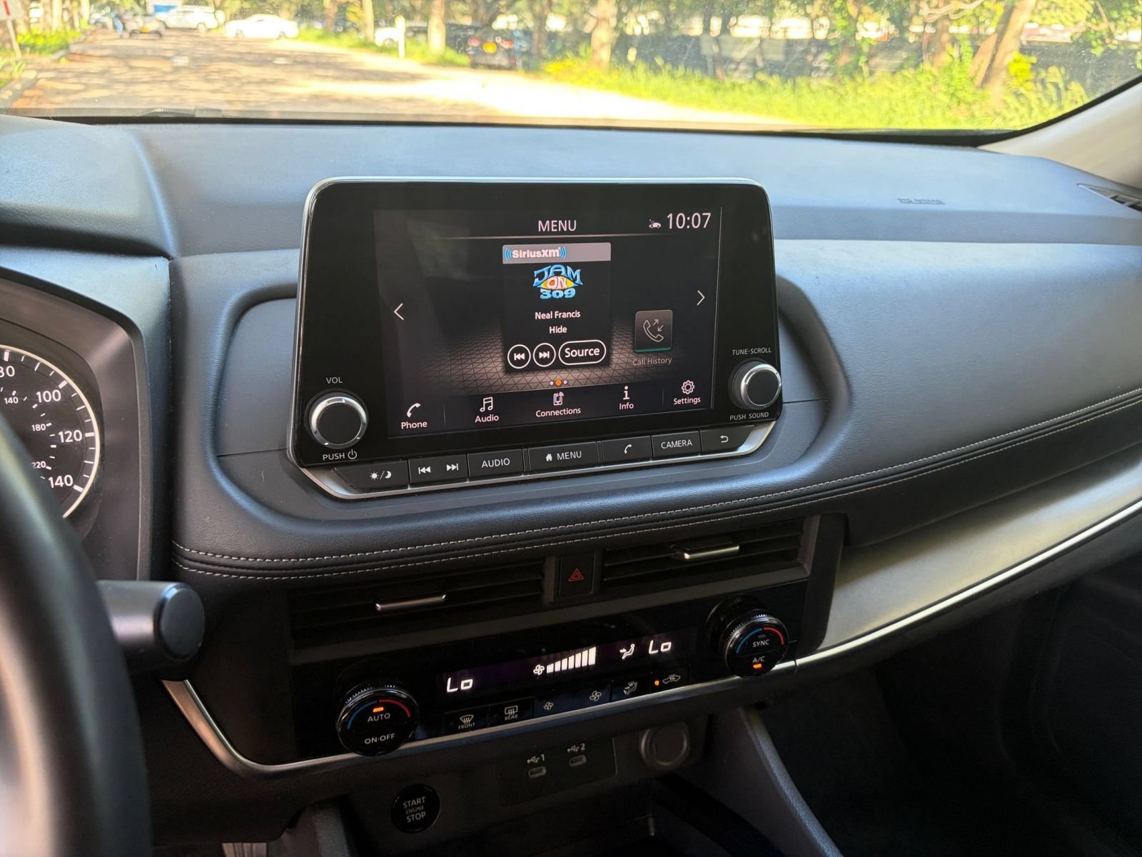 Used 2025 Nissan Rogue SV AWD/4WD image 20