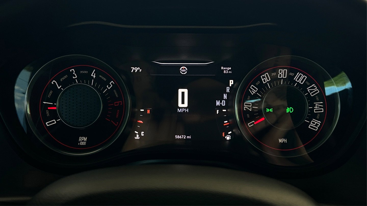 Used 2015 Dodge Challenger R/T RWD image 11