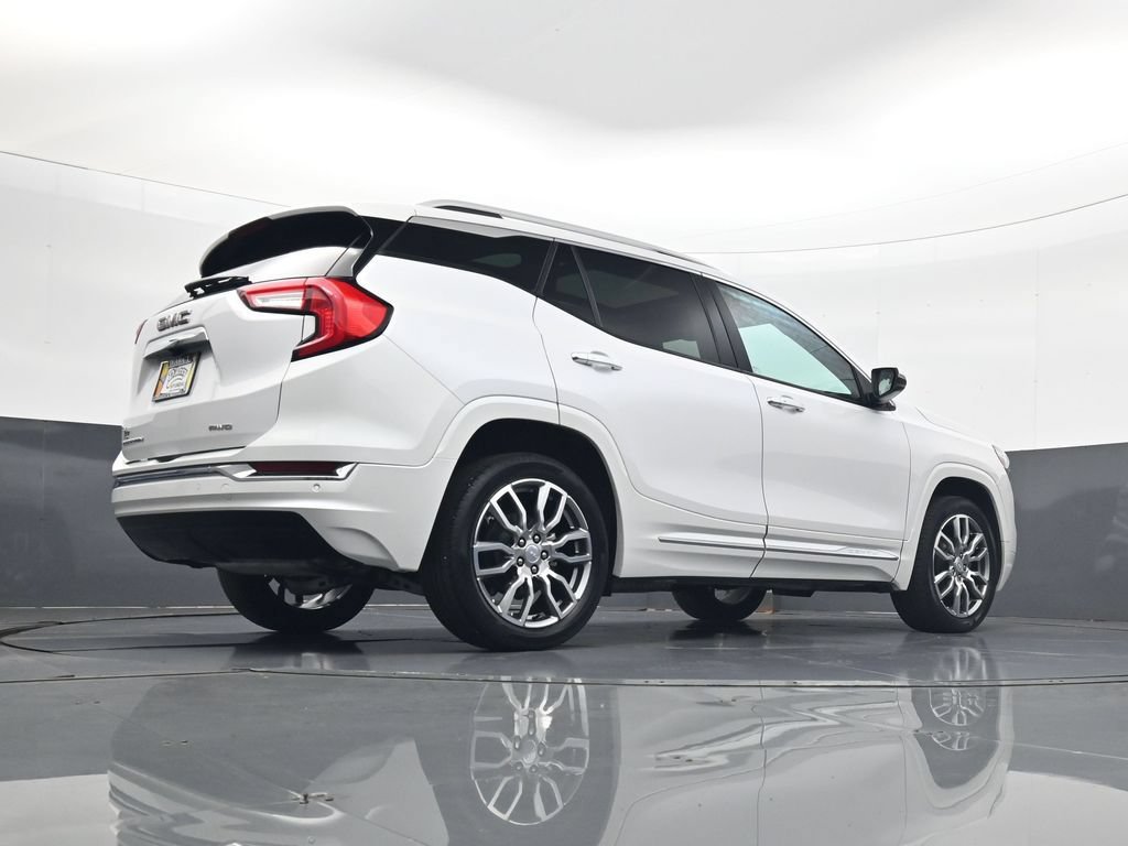 Used 2023 GMC Terrain Denali AWD/4WD image 26