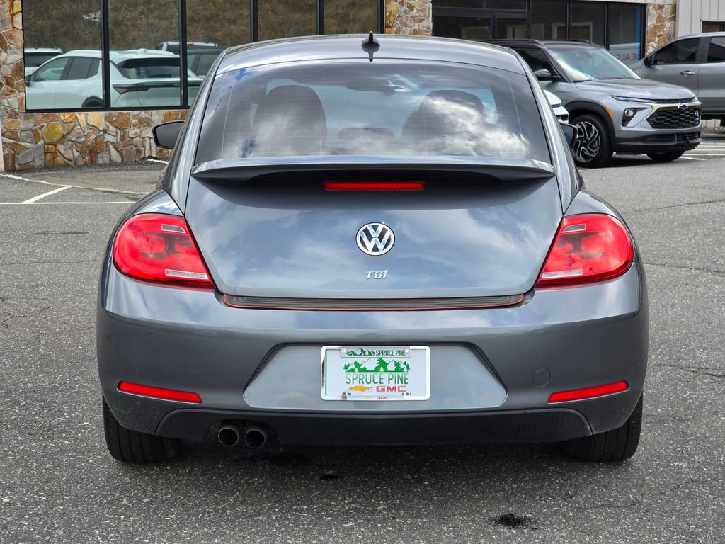 Used 2015 Volkswagen Beetle TDI image 18