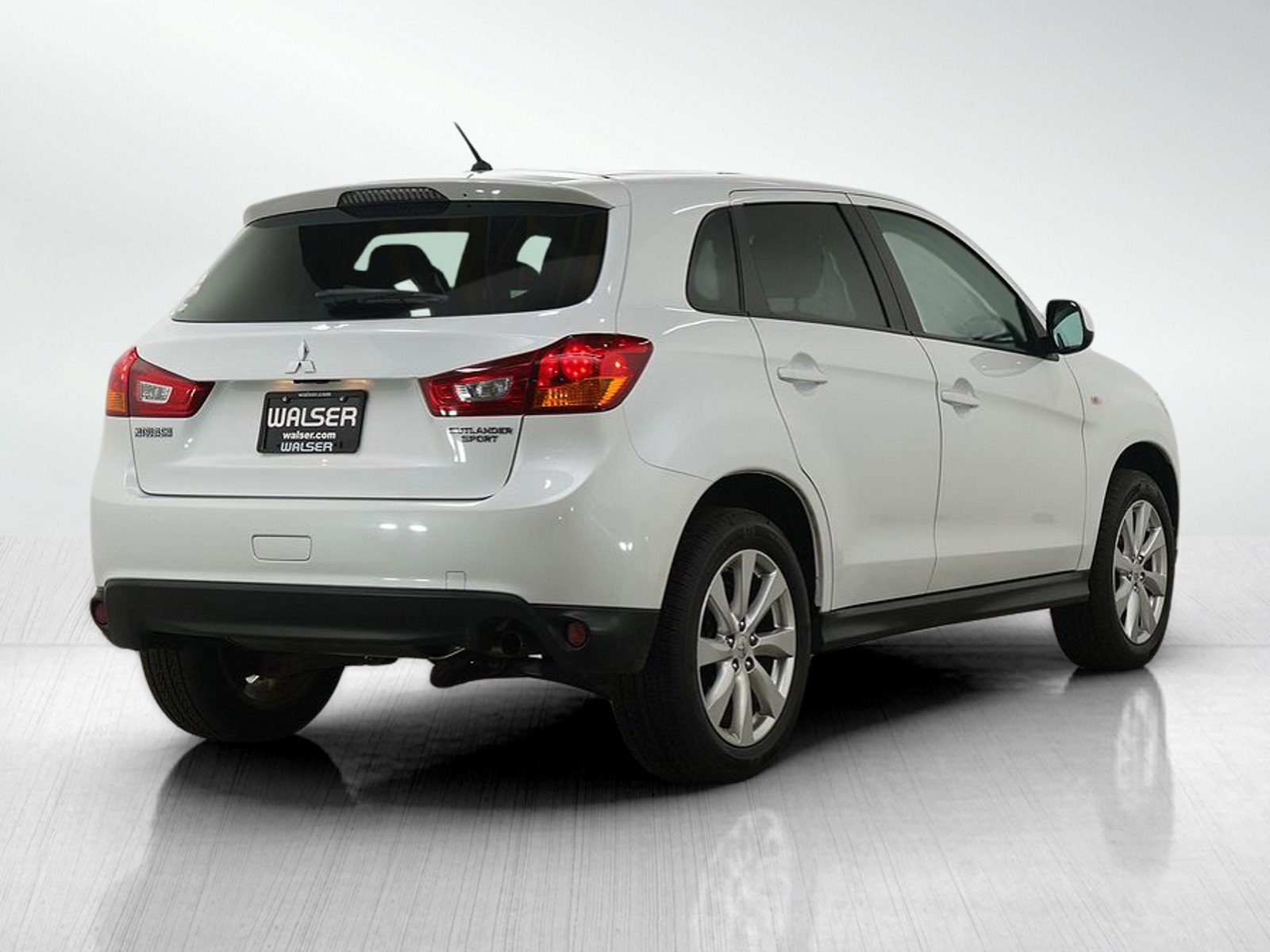 Used 2015 Mitsubishi Outlander Sport ES image 5