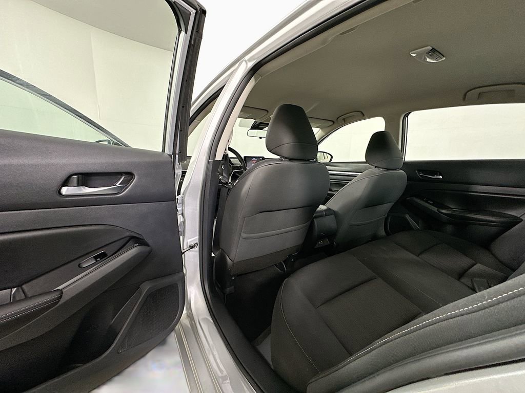 Used 2021 Nissan Altima 2.5 SV image 17