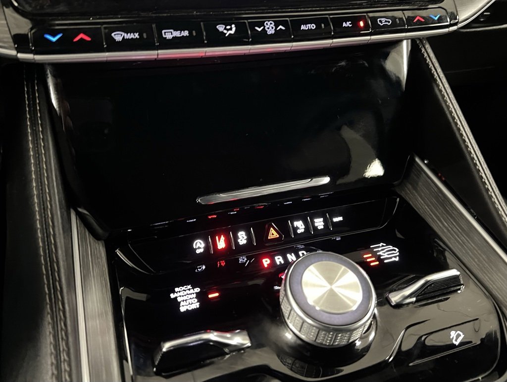 Used 2023 Jeep Wagoneer L Series III w/ Premium Group I image 48