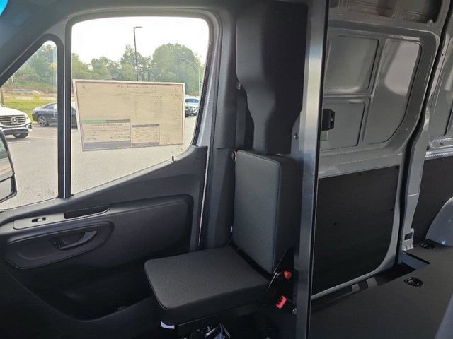 New 2026 Mercedes-Benz Sprinter 2500 image 21
