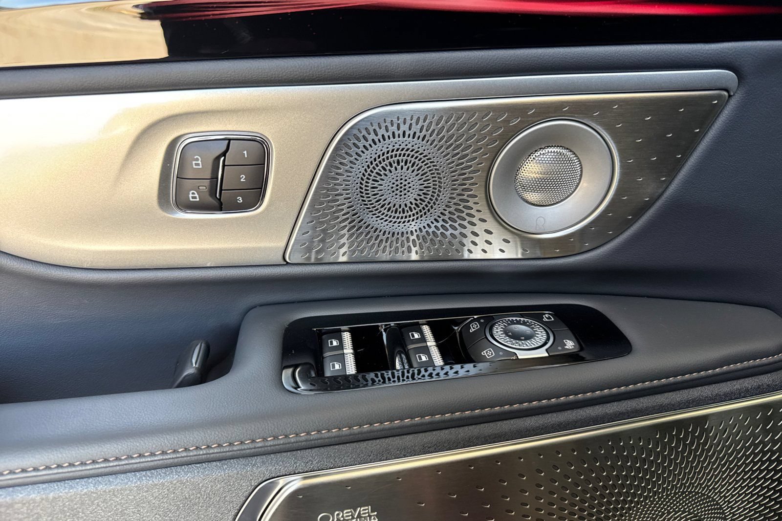 New 2026 Lincoln Nautilus Reserve AWD/4WD image 8
