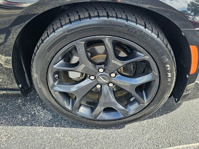 Used 2022 Chrysler 300 Touring L w/ Popular Equipment Group image 15