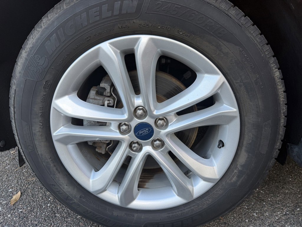 Used 2019 Ford Edge SEL w/ Equipment Group 201A image 29