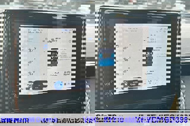 Used 2024 Toyota Corolla LE image 30