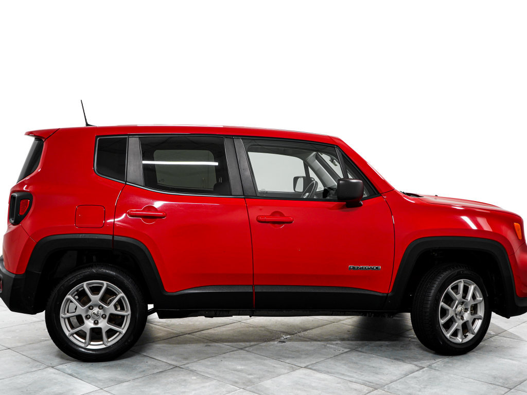 Certified 2023 Jeep Renegade Latitude AWD/4WD image 7