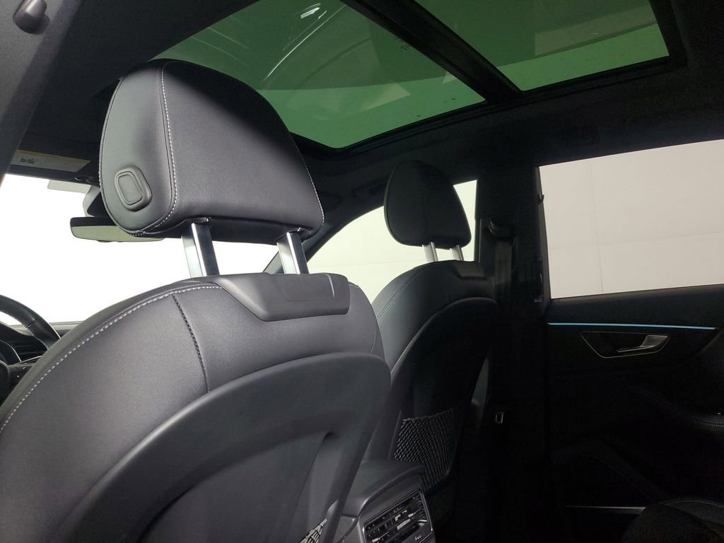 Used 2023 Audi Q8 Premium Plus image 14
