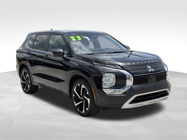 Used 2023 Mitsubishi Outlander SE FWD image 11