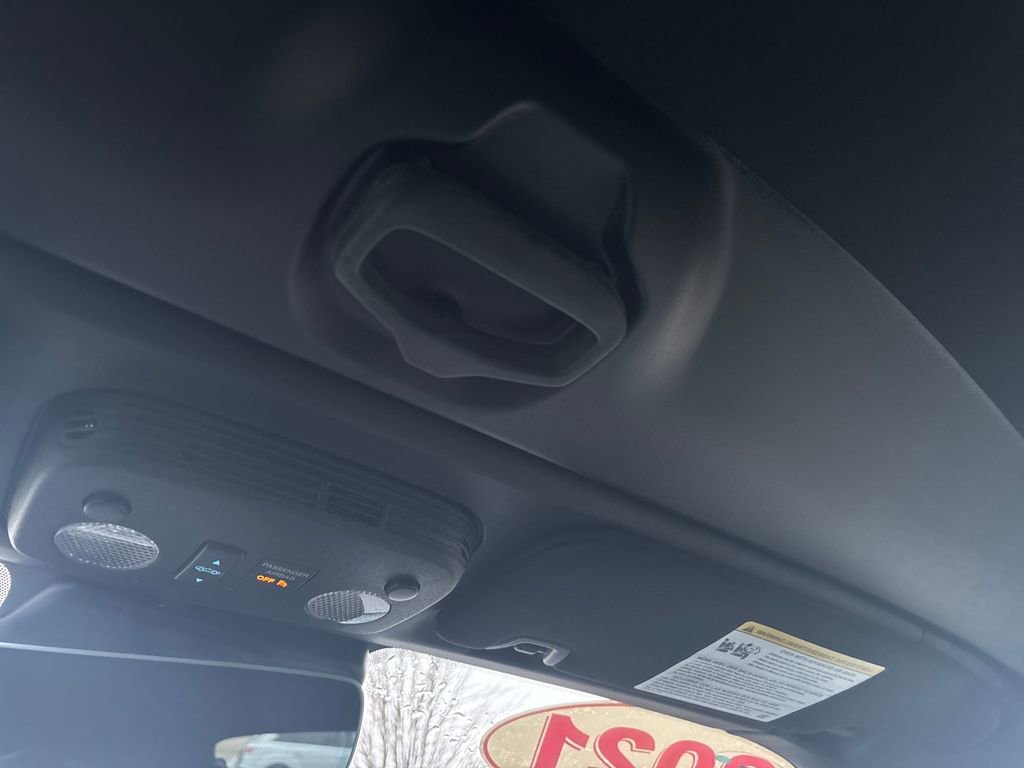 Used 2021 Ford Mustang Convertible w/ Equipment Group 101A image 24