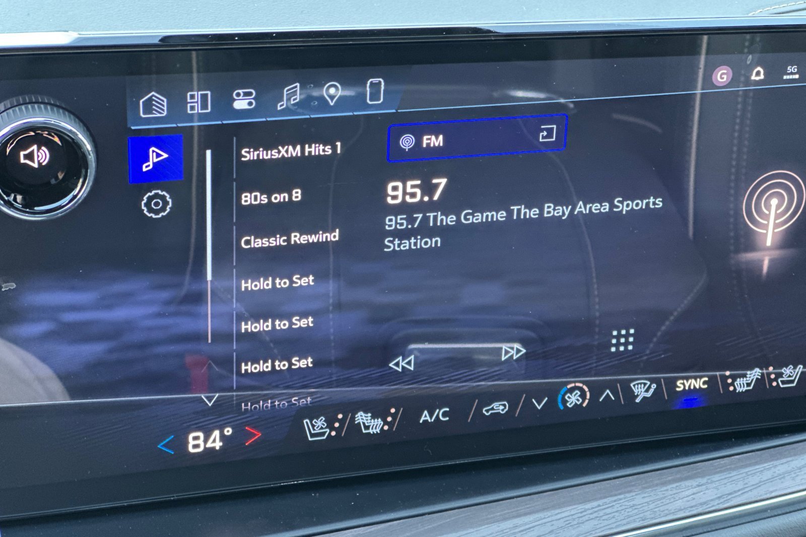 New 2026 Chevrolet Suburban Premier image 23