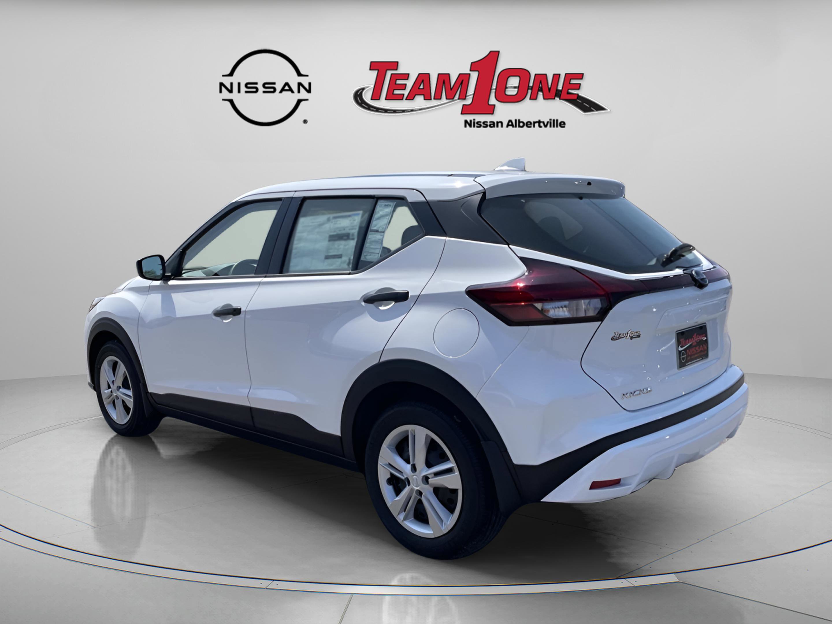 New 2025 Nissan Kicks Play S image 4