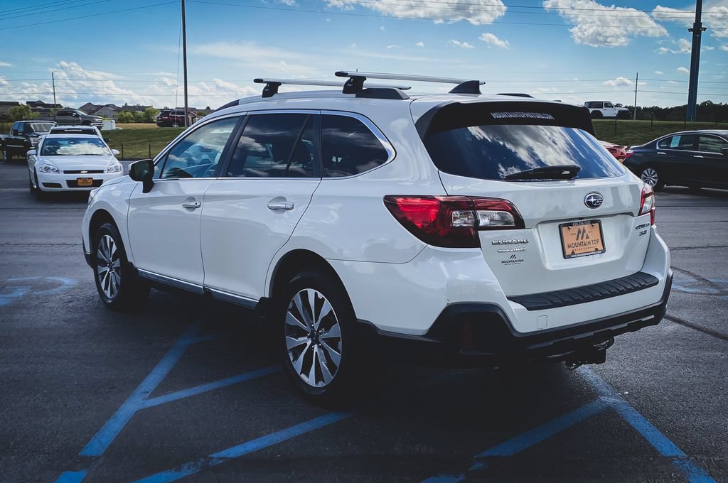 Used 2019 Subaru Outback 3.6R Touring w/ Popular Package #3A AWD/4WD image 7