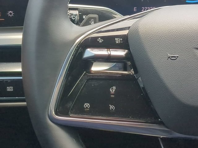 Used 2024 Cadillac Lyriq Sport RWD image 30
