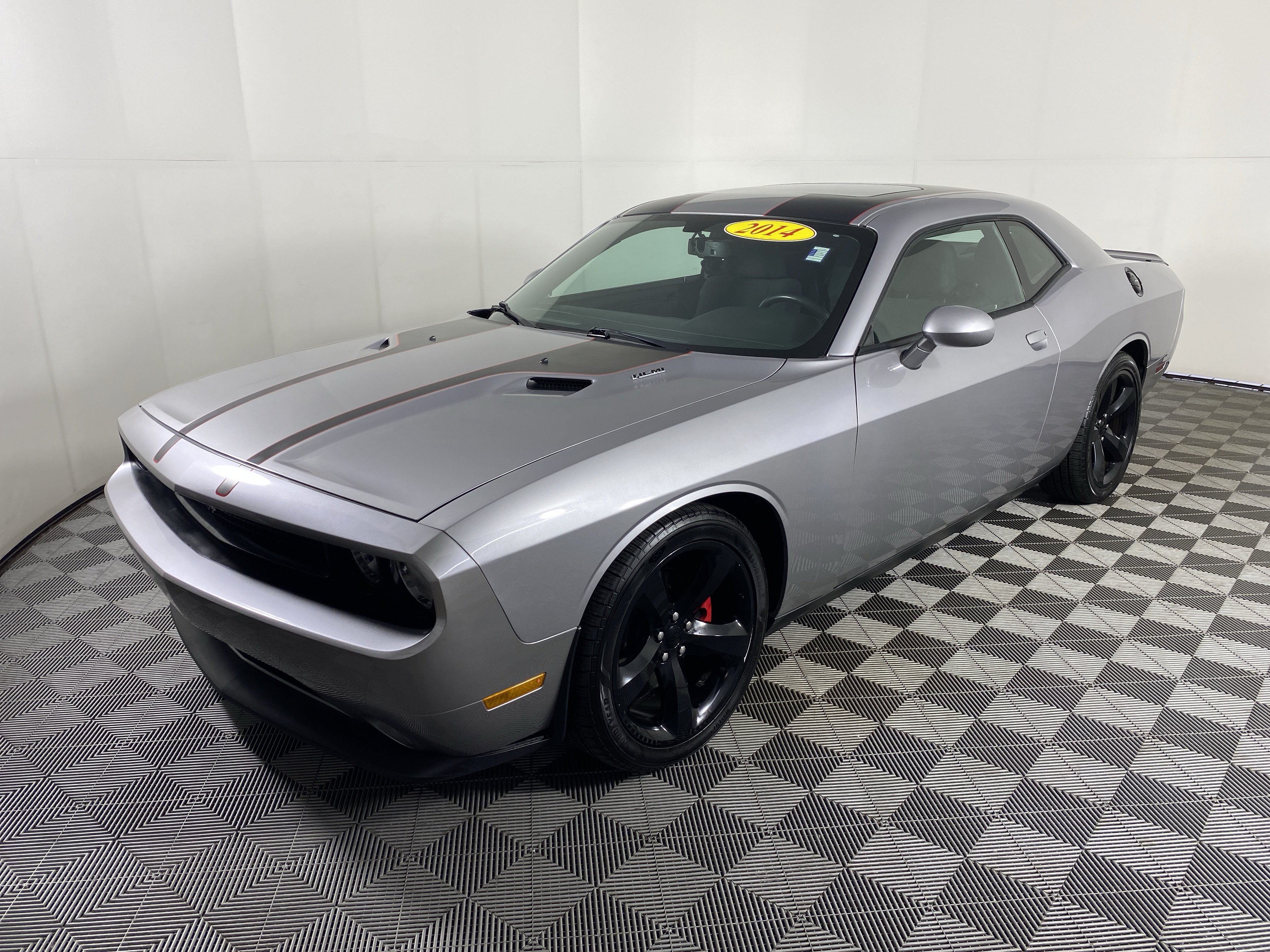 Used 2014 Dodge Challenger R/T w/ Blacktop Package RWD image 9