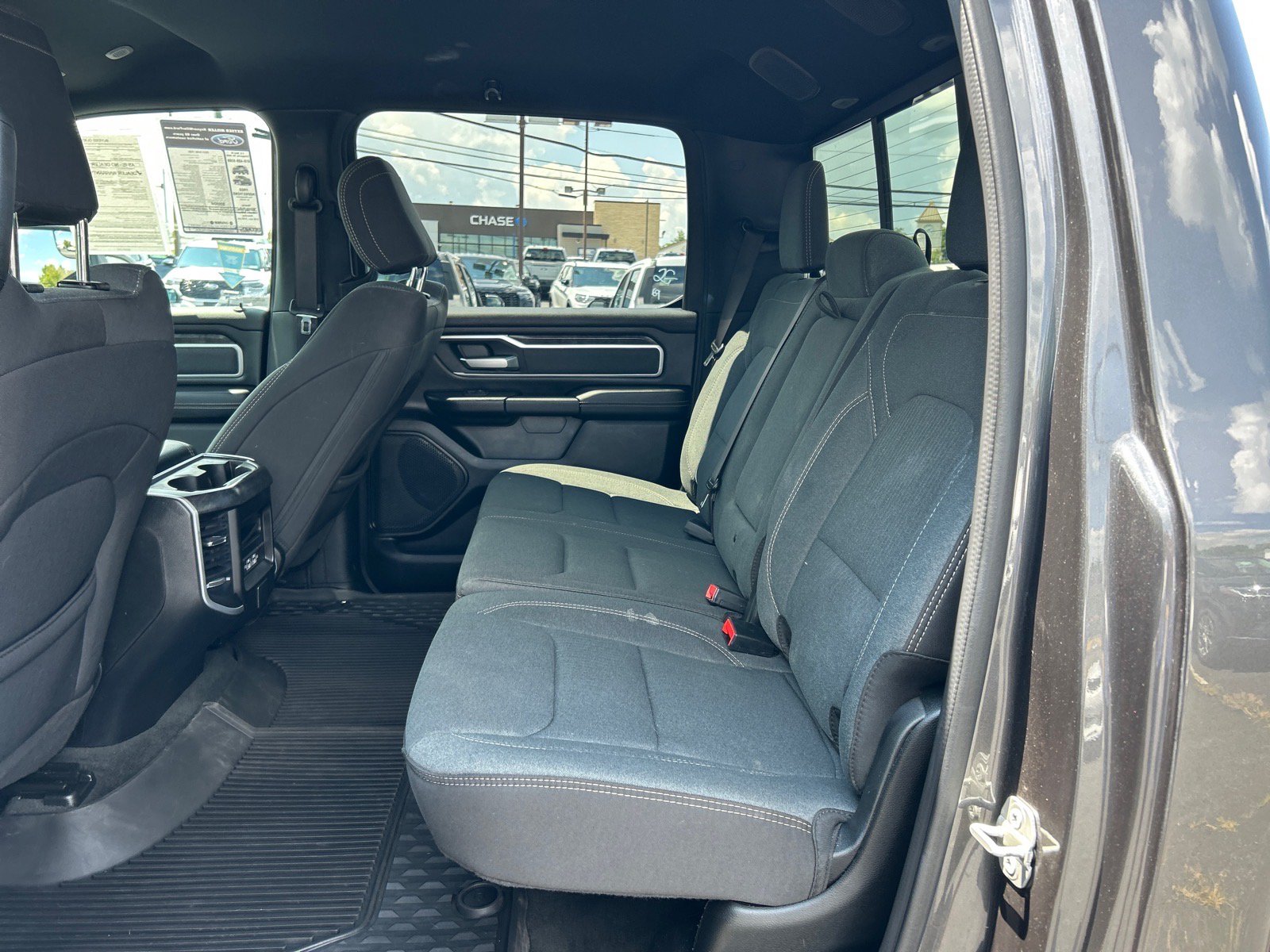 Used 2023 RAM 1500 Big Horn AWD/4WD image 8