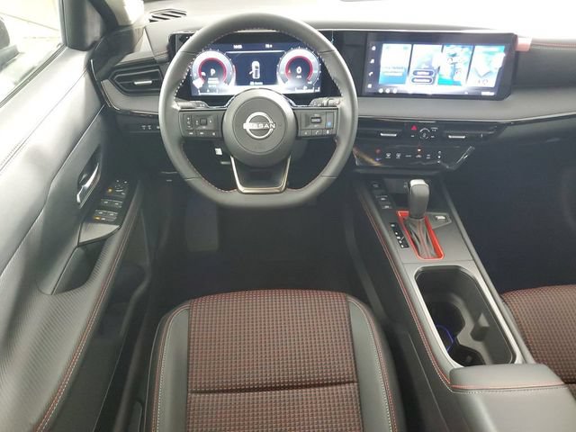 New 2026 Nissan Kicks SR w/ Illumination Package FWD image 17