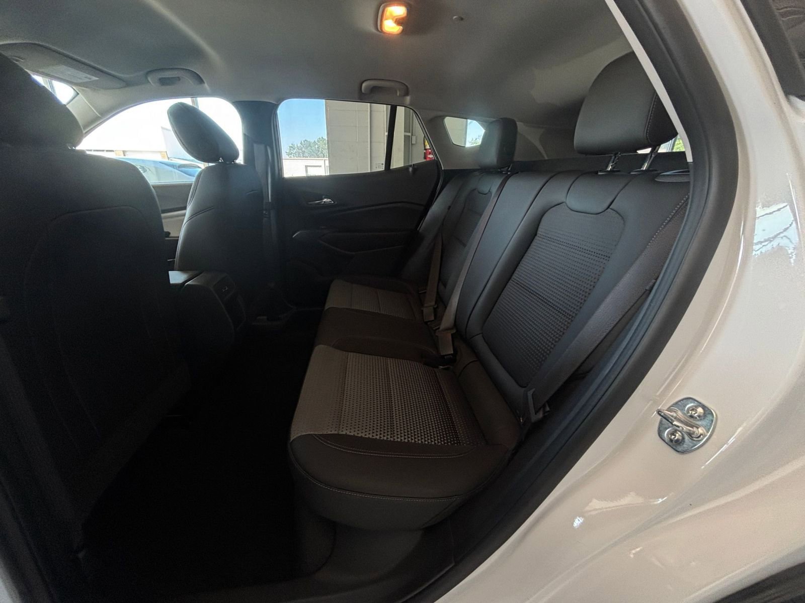 Used 2025 Chevrolet Trax LT image 26