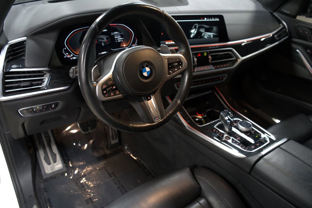 Used 2022 BMW X7 M50i AWD/4WD image 11