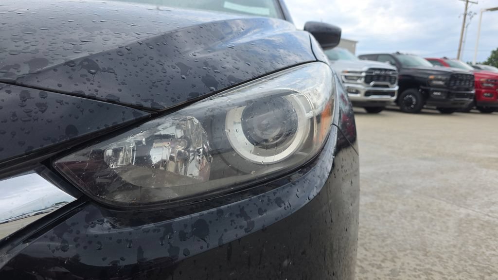 Used 2018 MAZDA MAZDA3 Sport FWD image 9