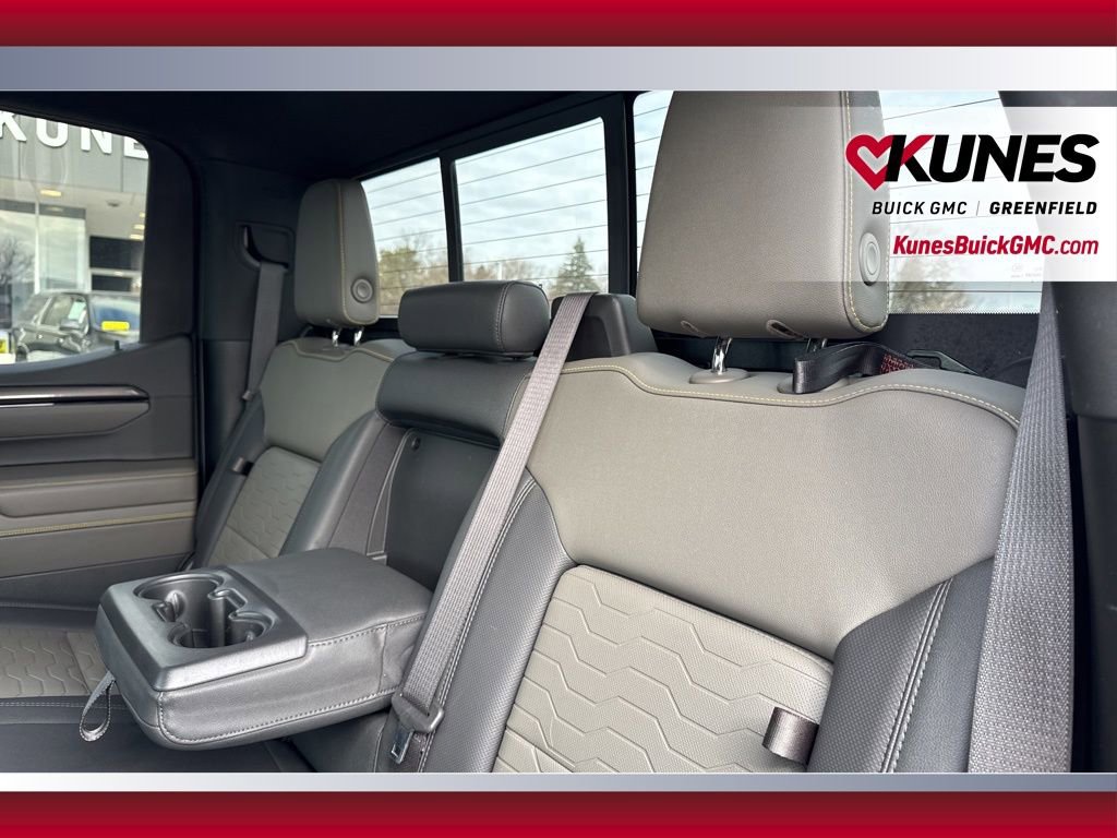 Used 2023 Chevrolet Silverado 1500 ZR2 w/ Technology Package image 40