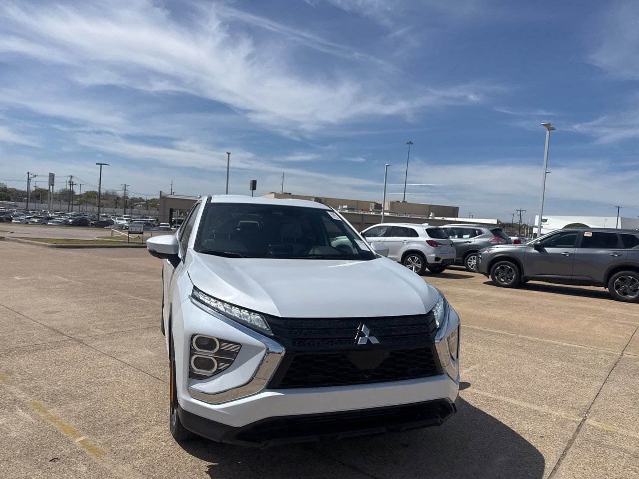 Used 2025 Mitsubishi Eclipse Cross SEL image 3